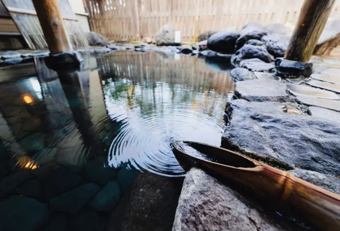 伝統ある湯の露天風呂